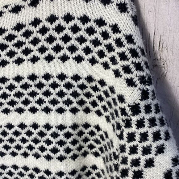 Ann Taylor Geo Stripe Tunic Sweater Size Medium Black and White Wool Blend - Picture 9 of 11